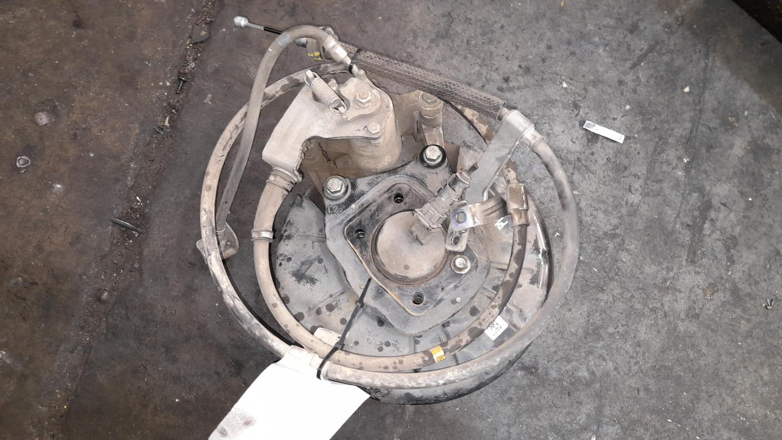 View Auto part Left Rear Hub Assembly Hyundai I30 2018