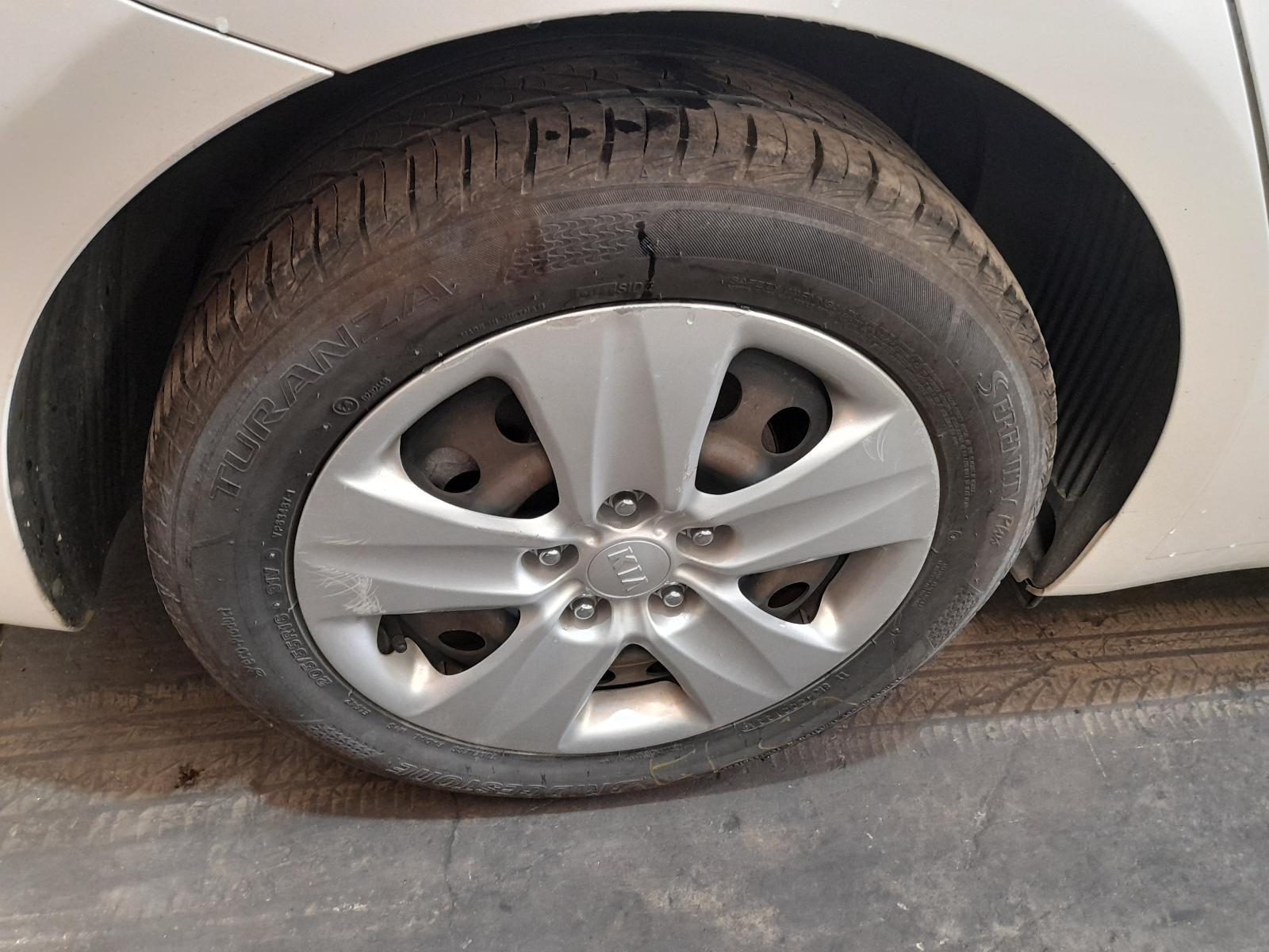View Auto part Wheel Standard/Steel Kia Cerato 2016