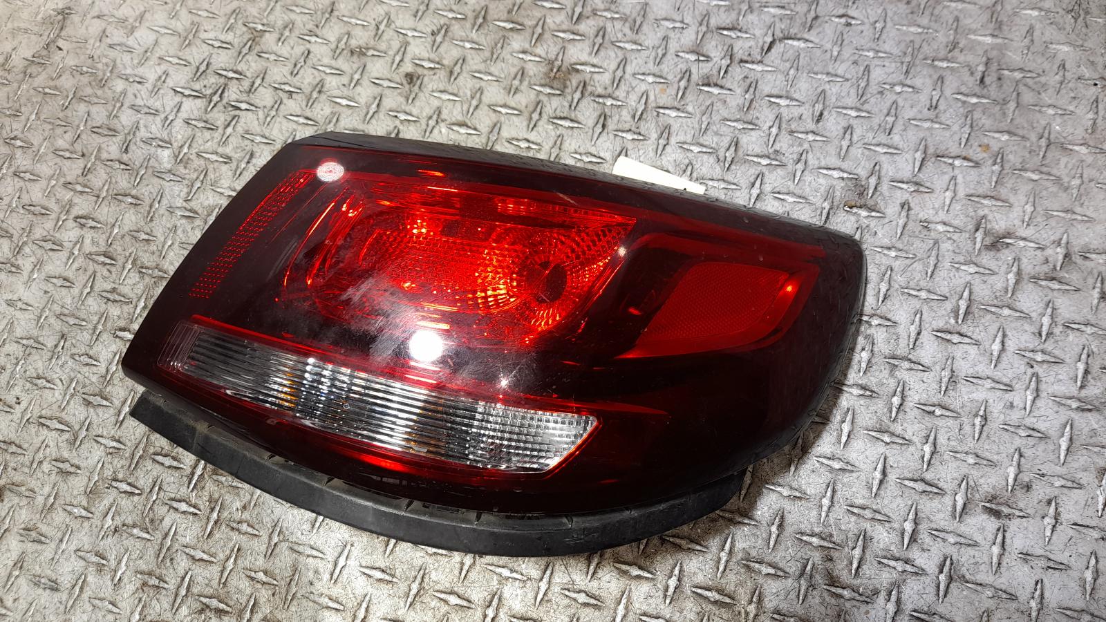 View Auto part Right Taillight Holden Commodore 2017