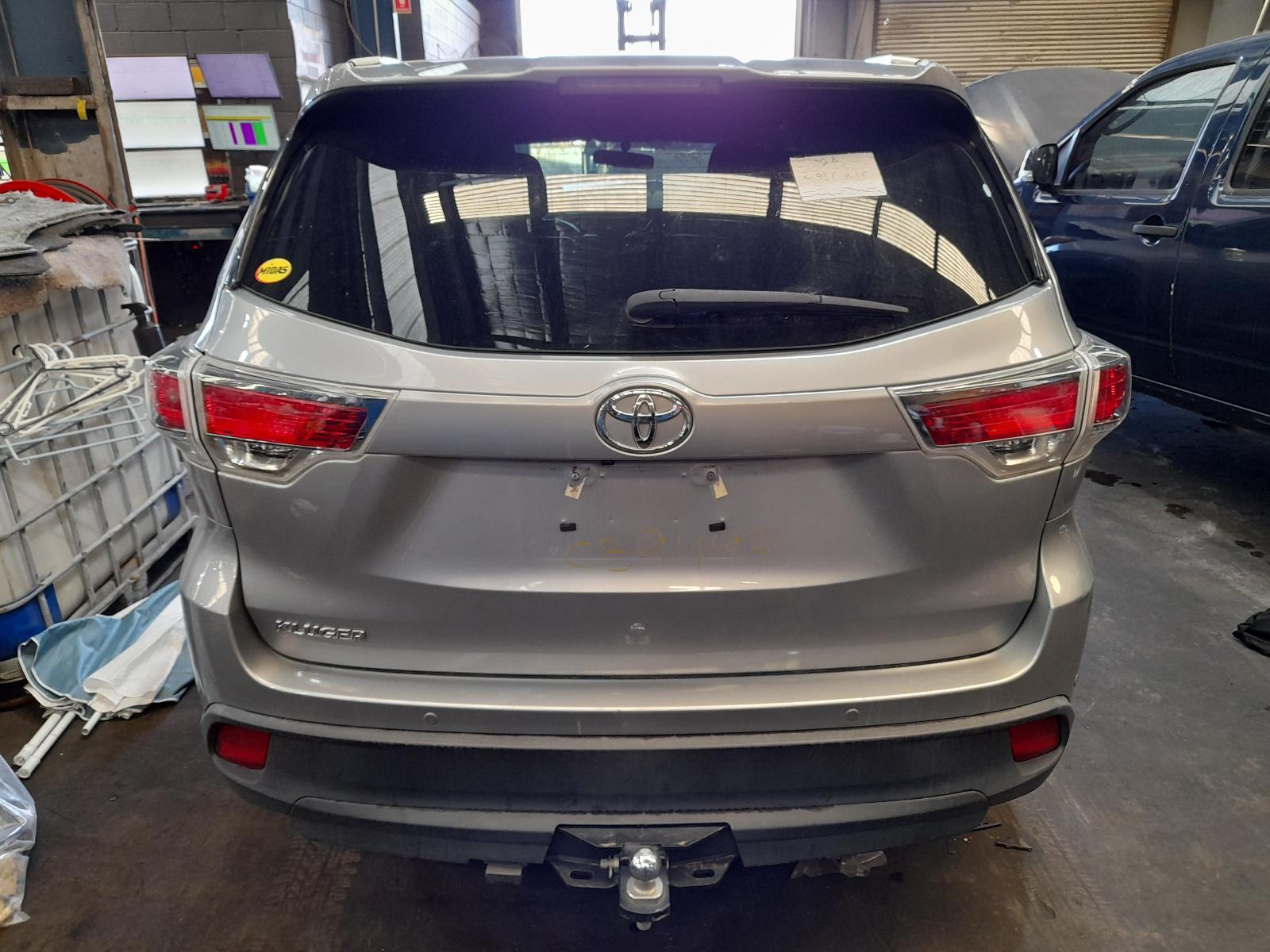 View Auto part Rear/Tailgate Glass Toyota Kluger 2015