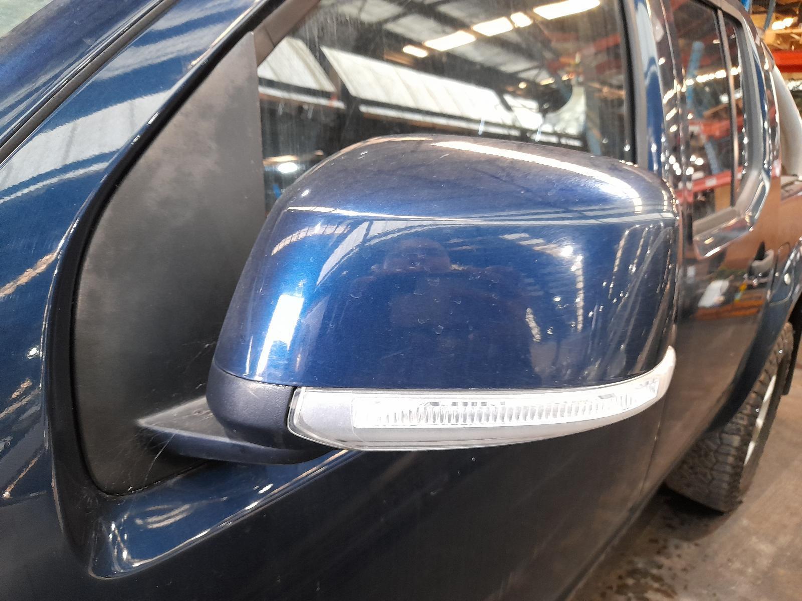 View Auto part Left Door Mirror Nissan Navara 2012