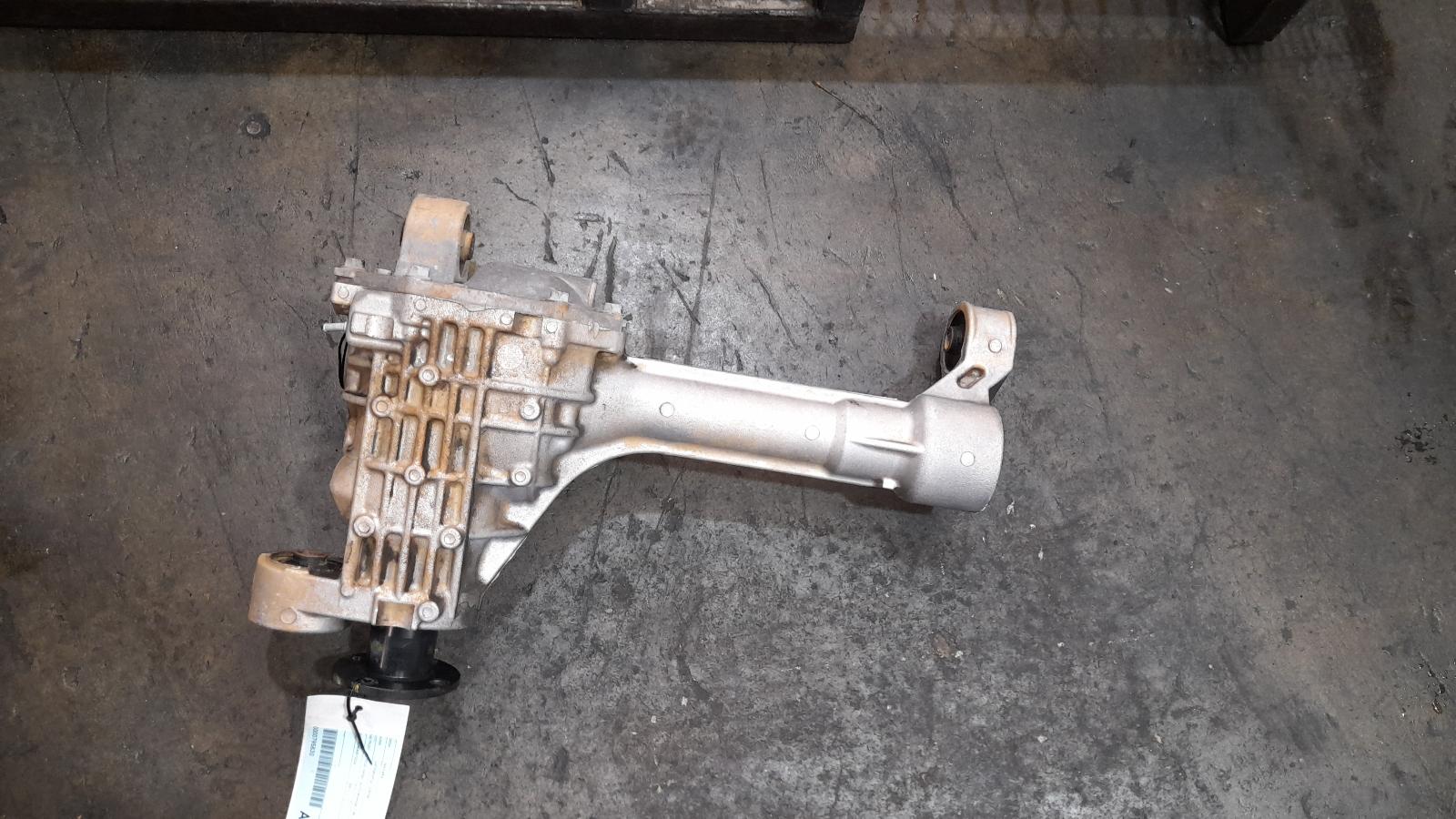 View Auto part Differential Centre Nissan Navara 2012