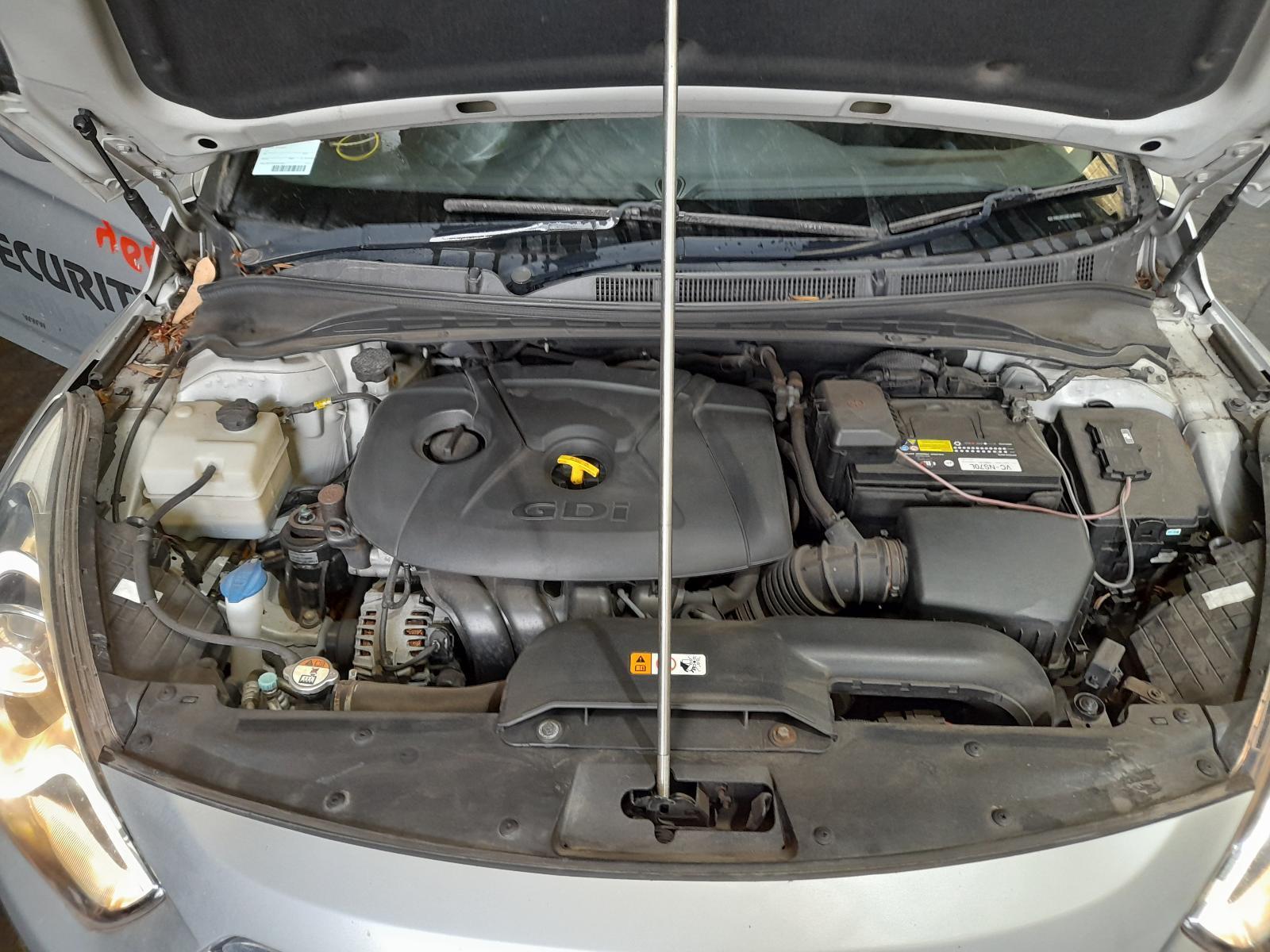 View Auto part Engine Hyundai I40 2014