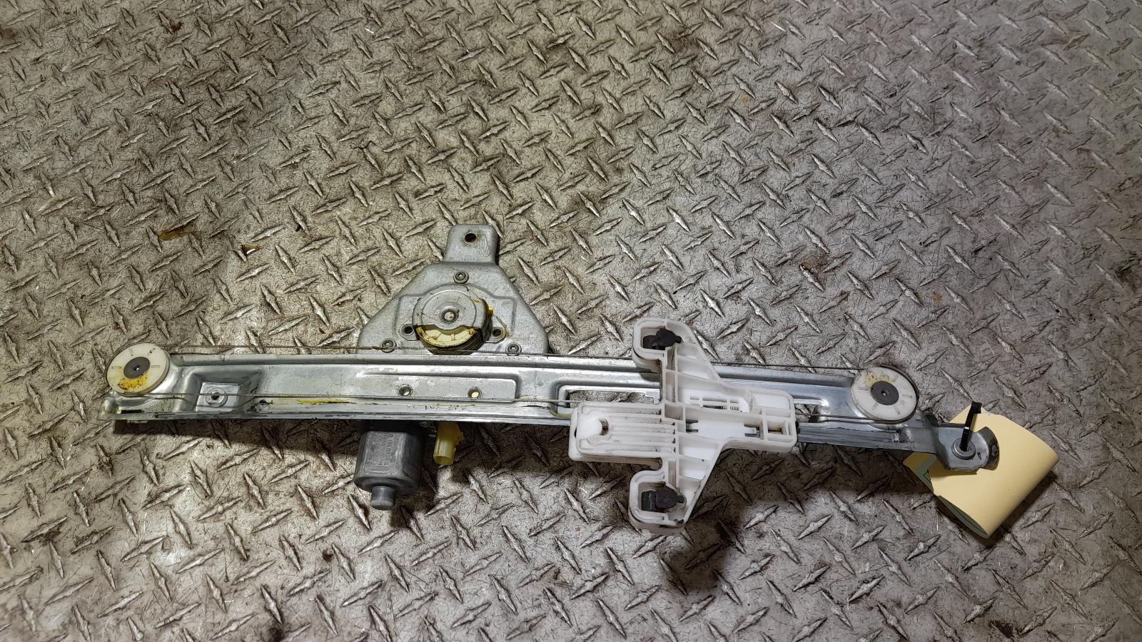 View Auto part Right Rear Wnd Reg/Motor Jeep Compass 2012