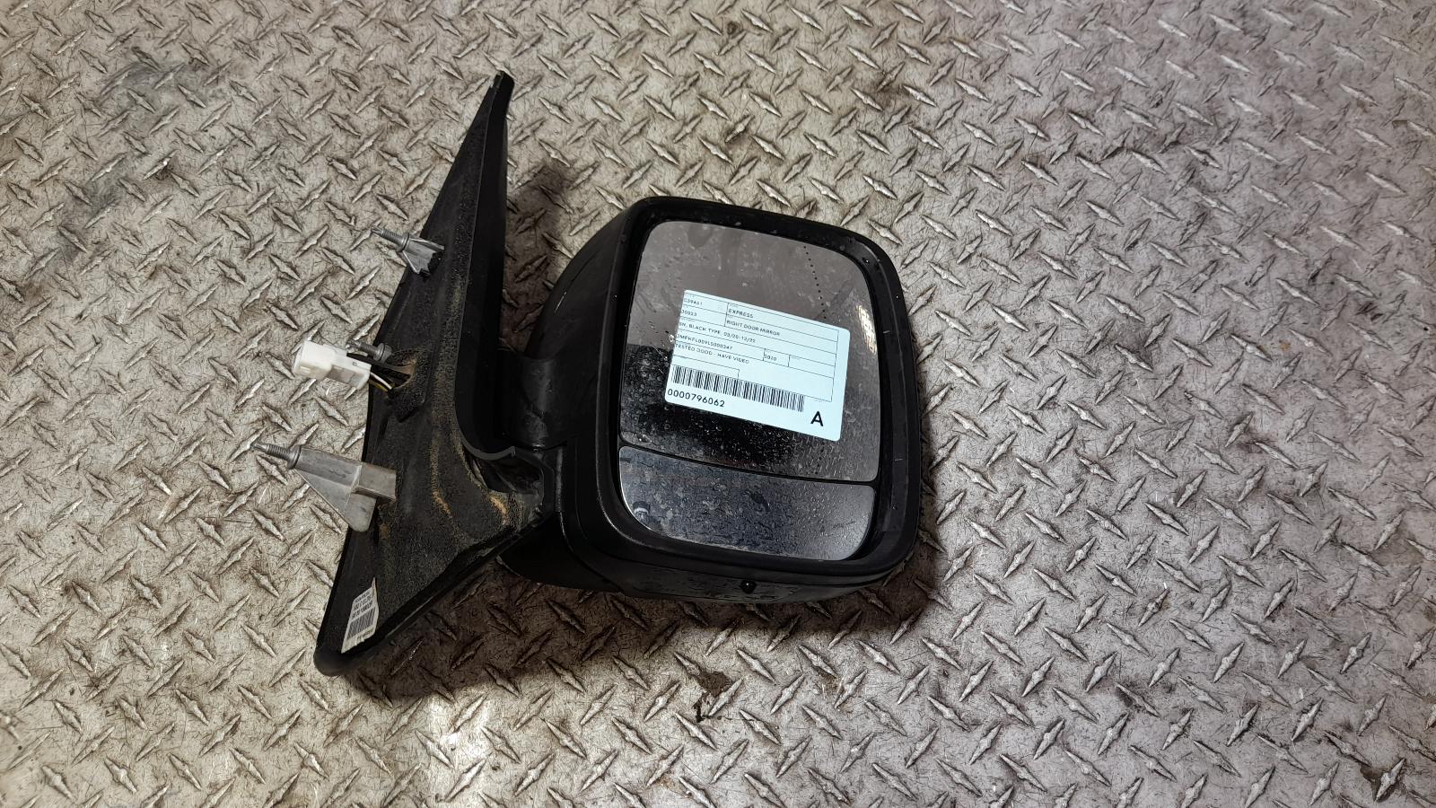 View Auto part Right Door Mirror Mitsubishi Express 2020