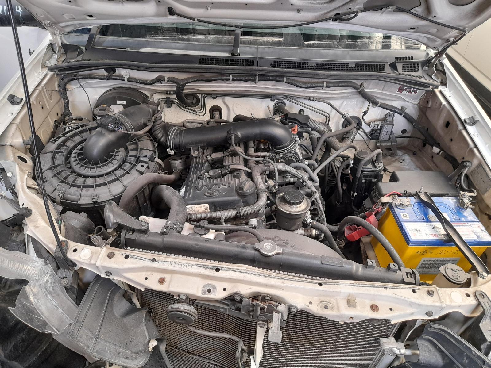View Auto part Engine Toyota Hilux 2015