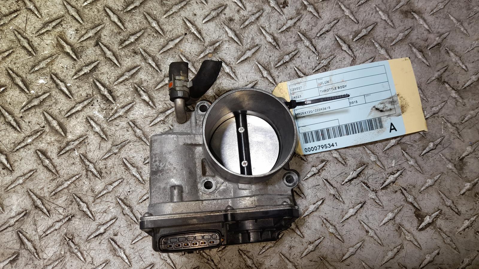 View Auto part Throttle Body Toyota Hilux 2015