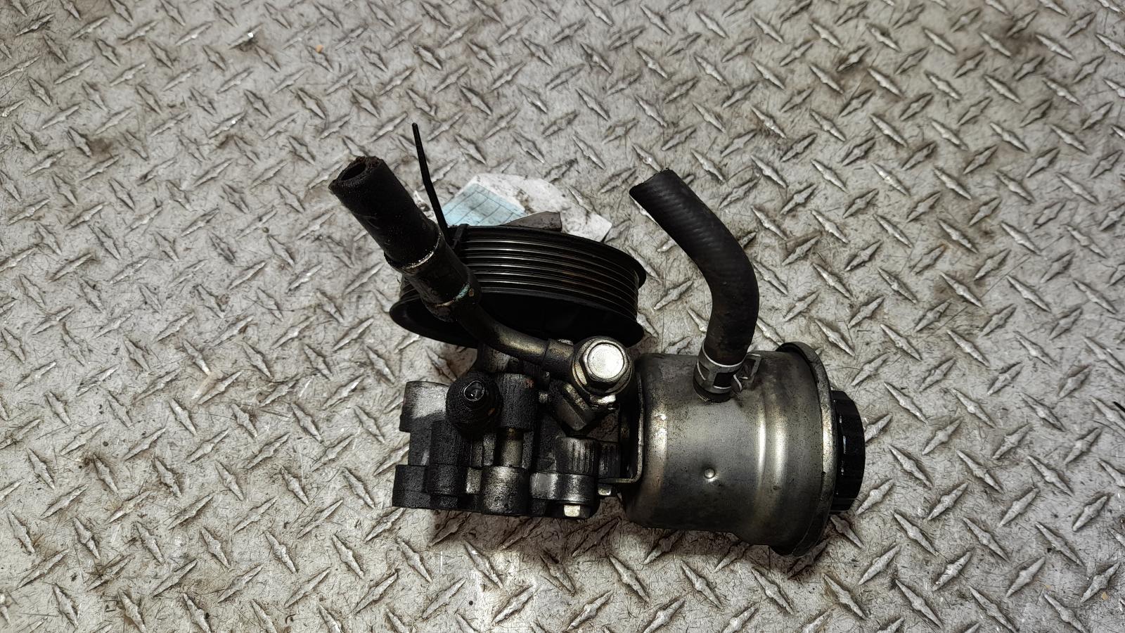 View Auto part Steering Pump Toyota Hilux 2015
