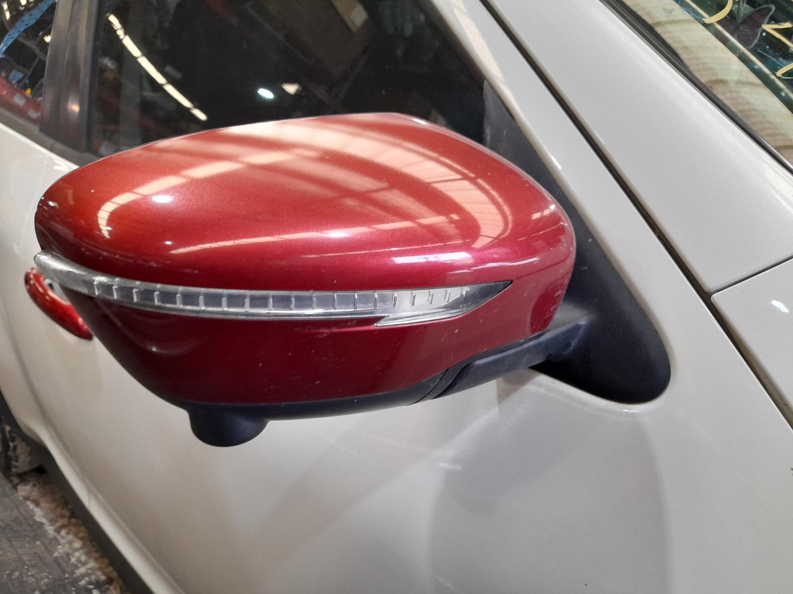 View Auto part Right Door Mirror Nissan Juke 2016