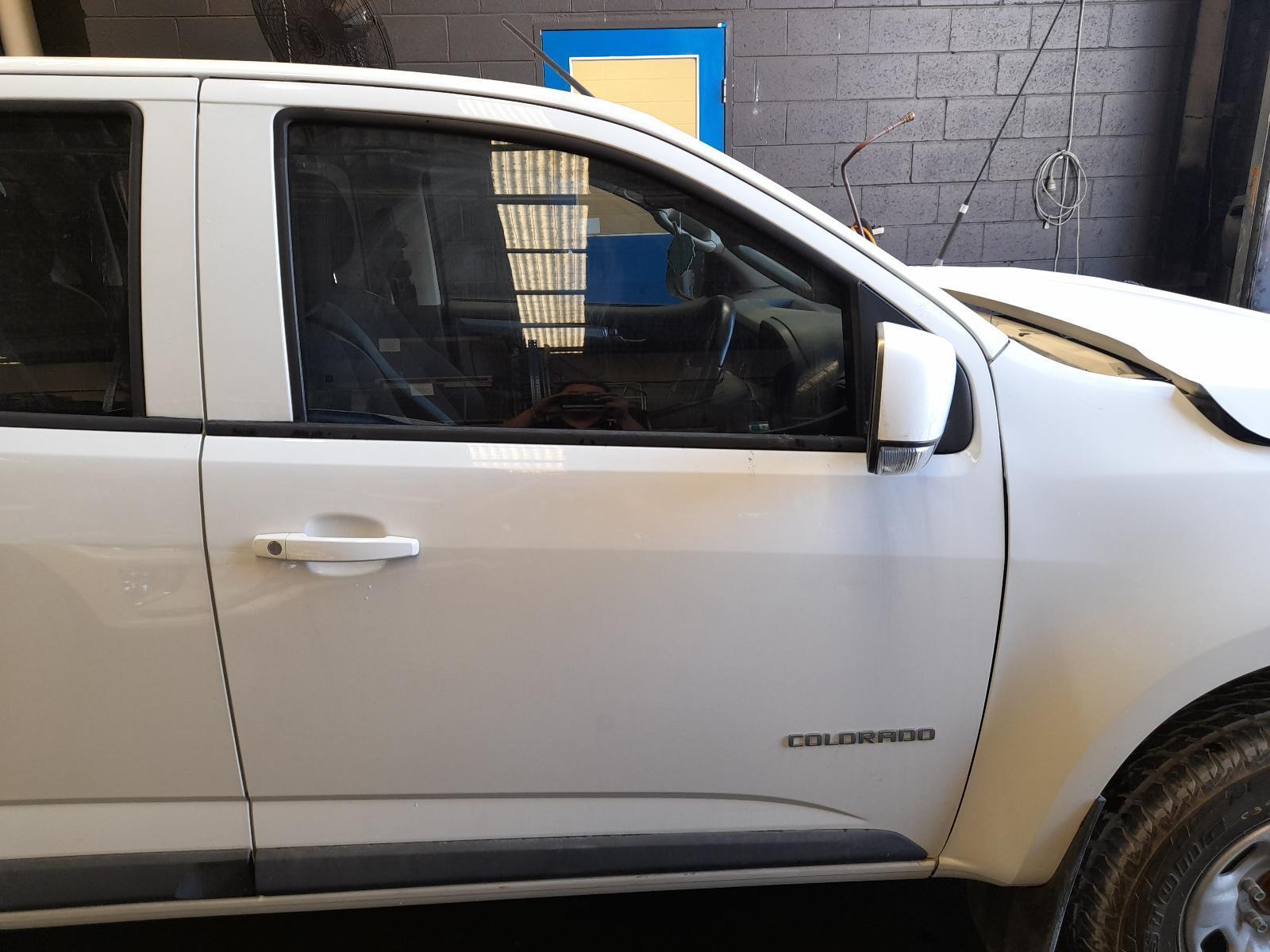 View Auto part Right Front Door Window Holden Colorado 2018