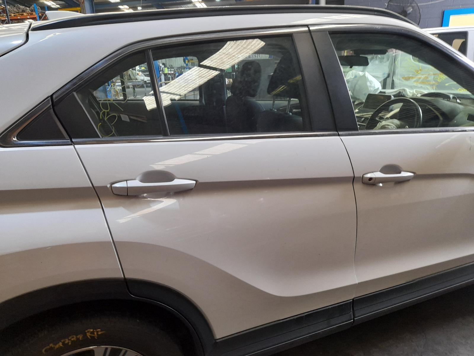 View Auto part Right Rear Door Sliding Mitsubishi Eclipse Cross 2019