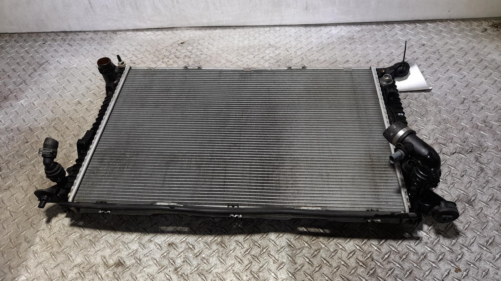 View Auto part Radiator Audi Q5 2015
