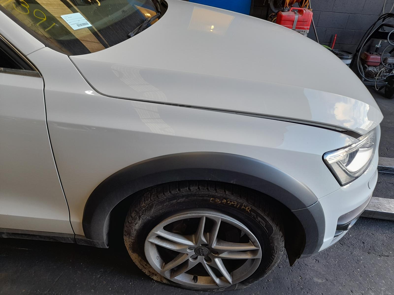 View Auto part Right Guard Audi Q5 2015