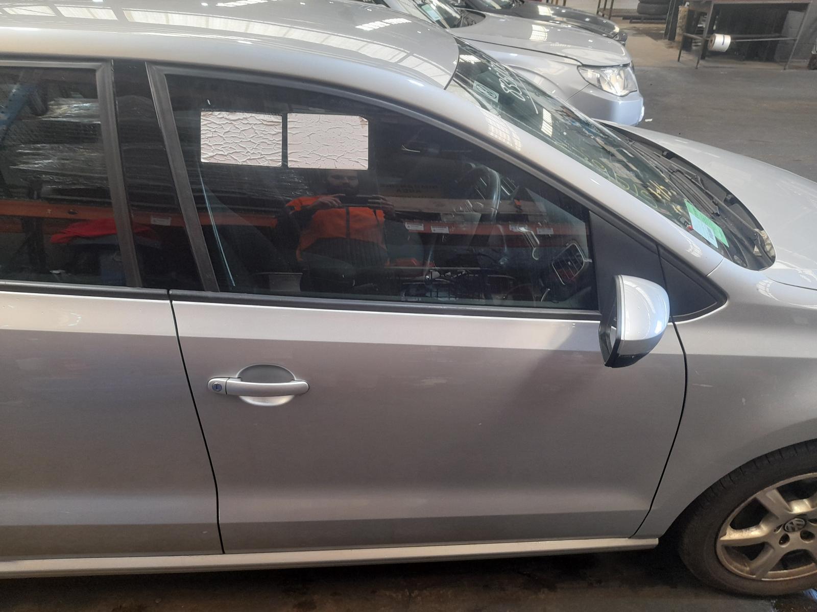 View Auto part Right Front Door Volkswagen Polo 2012