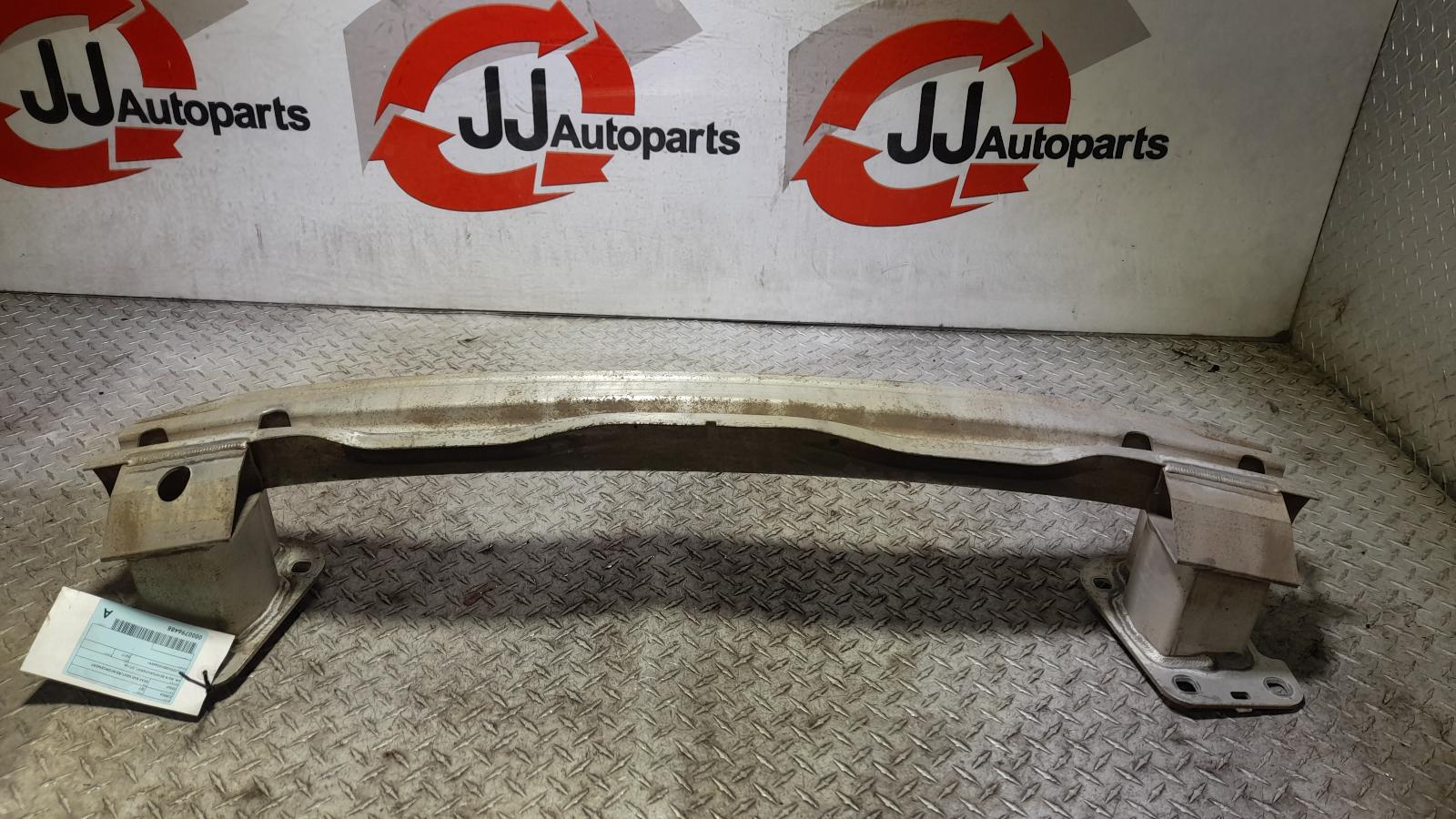 View Auto part R/Bar Bracket/Reinfo Audi Q7 2017