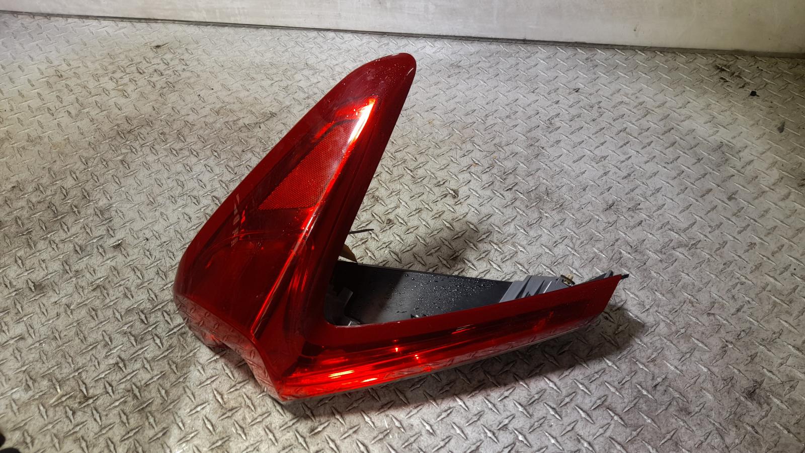 View Auto part Left Taillight Honda Crv 2018