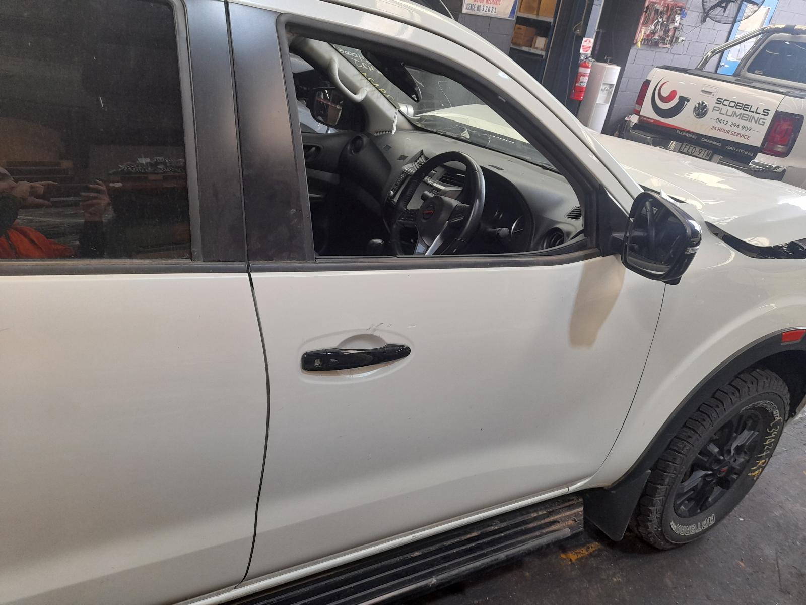 View Auto part Right Front Door Nissan Navara 2021