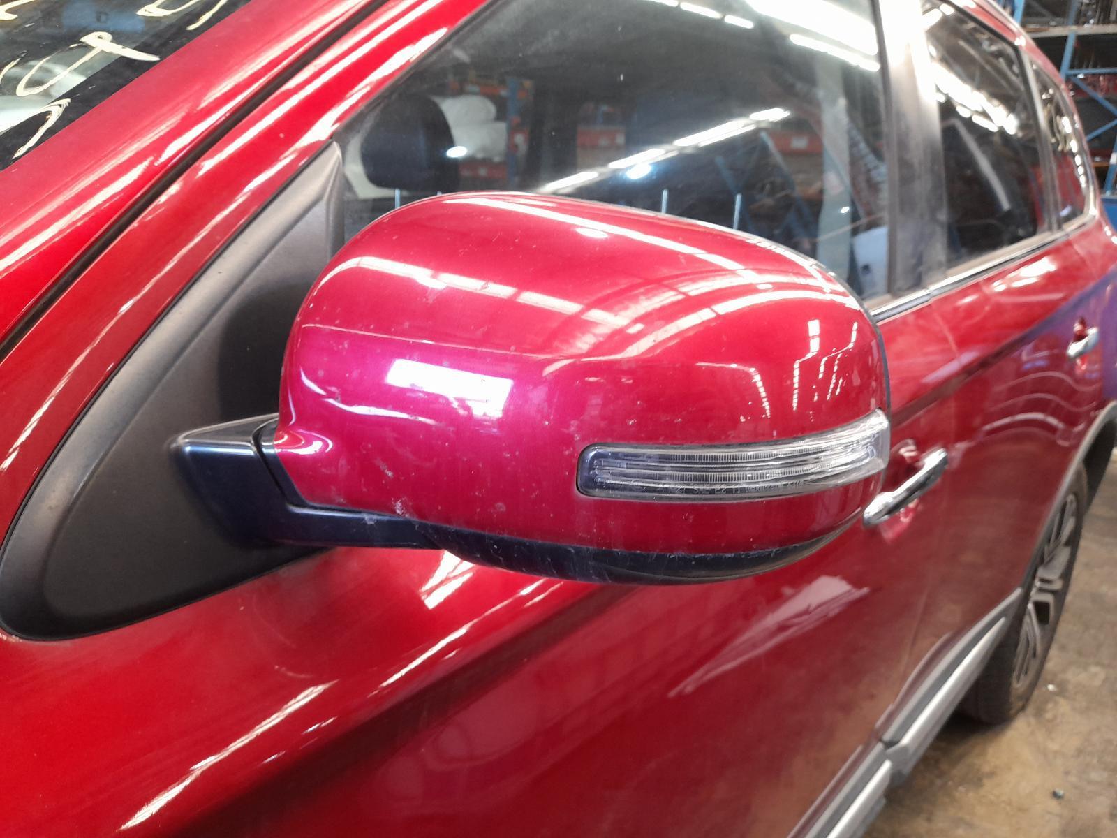 View Auto part Left Door Mirror Mitsubishi Outlander 2016