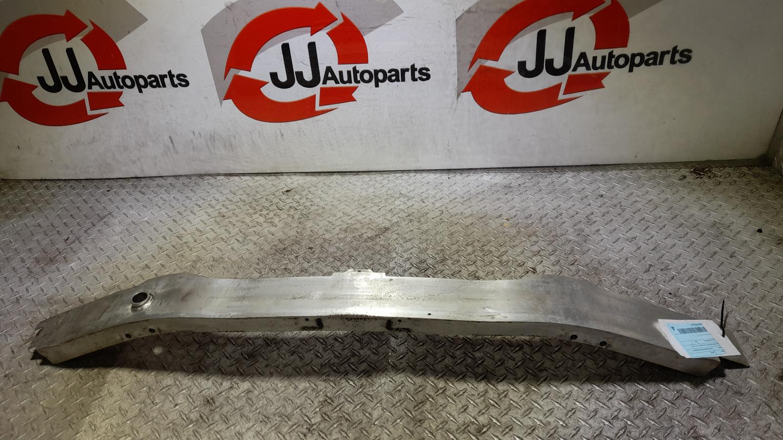View Auto part F/Bar Reinforc/Brack Bmw 3 Series 2013
