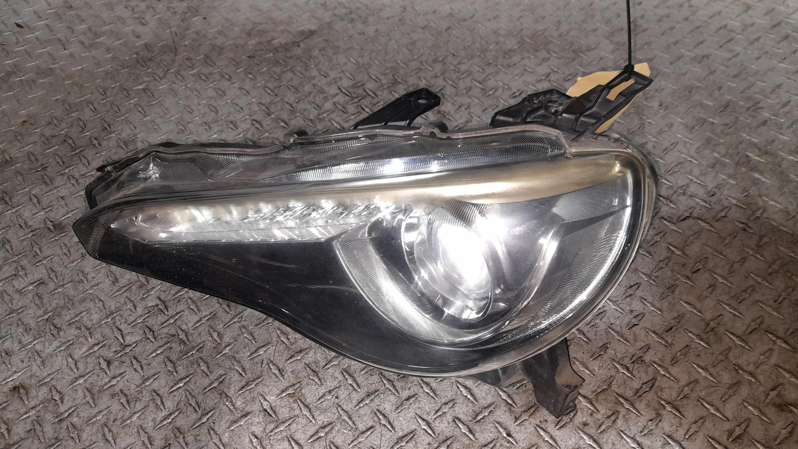 View Auto part Left Headlamp Toyota 86 2013