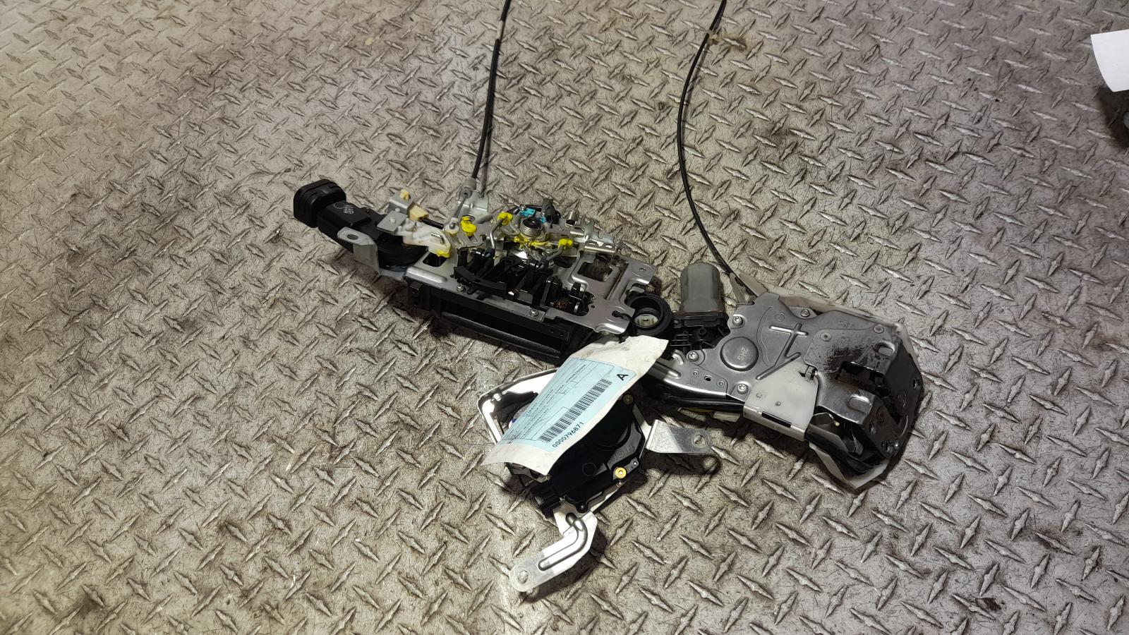 View Auto part Door/Boot/Gate Lock Toyota Tarago 2012
