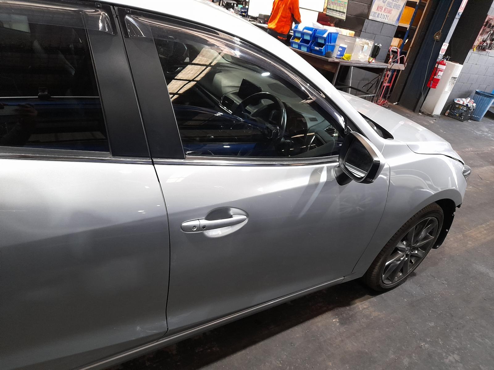 View Auto part Right Front Door Mazda 3 2017