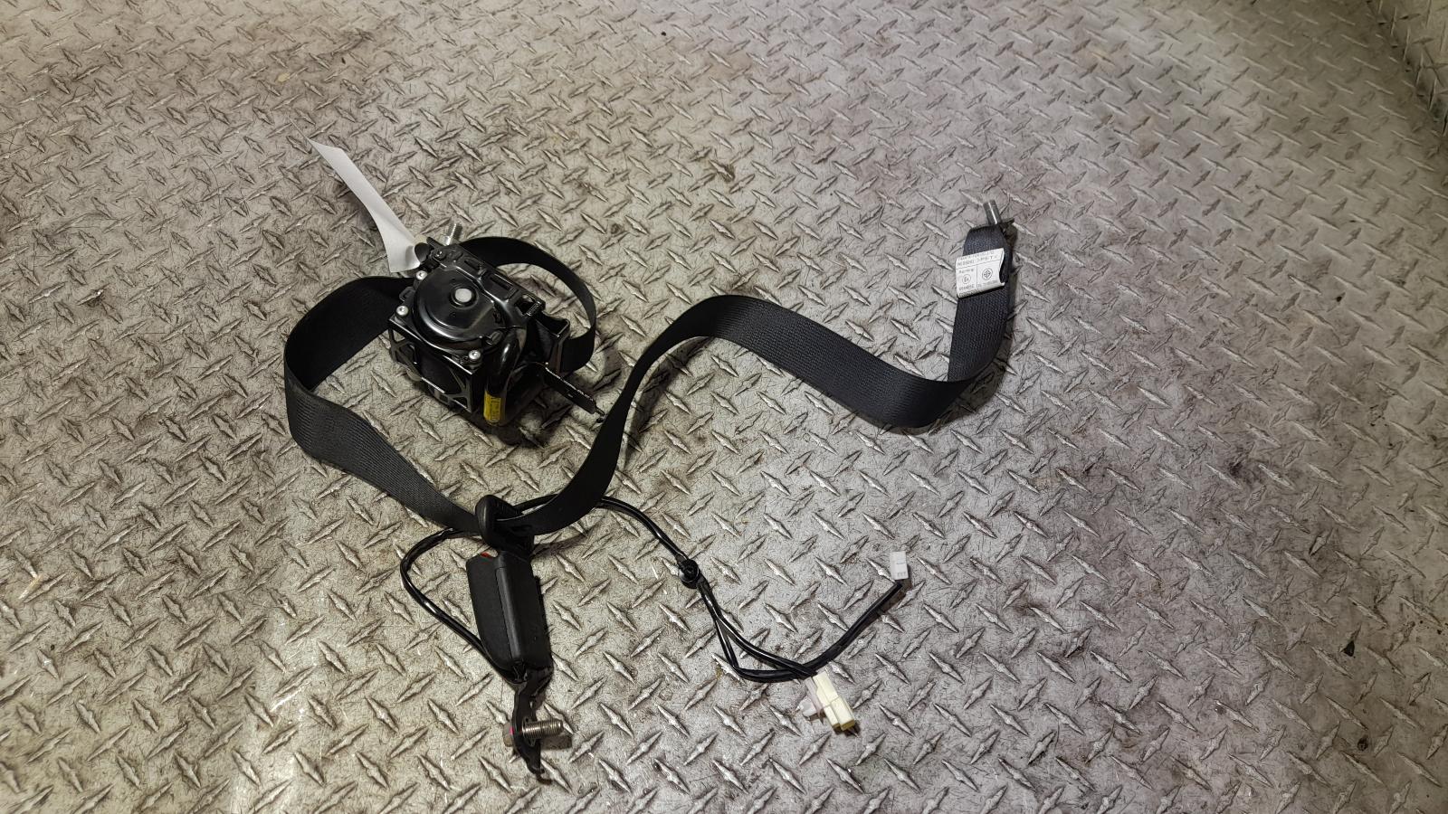 View Auto part Seatbelt/Stalk Mitsubishi Triton 2017