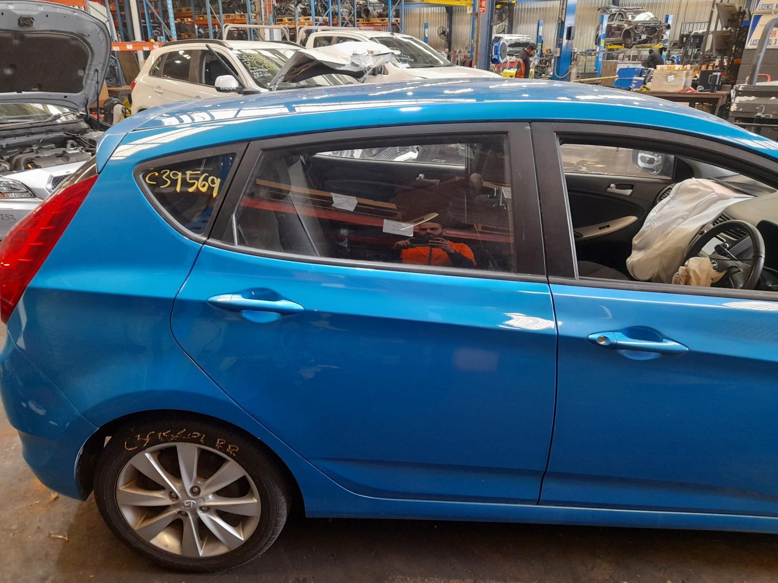 View Auto part Right Rear Wnd Reg/Motor Hyundai Accent 2017
