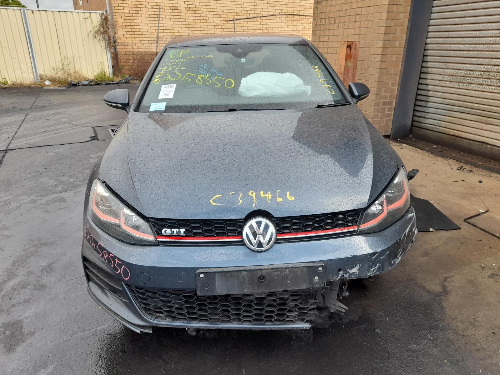 View Auto part Bonnet Volkswagen Golf 2017