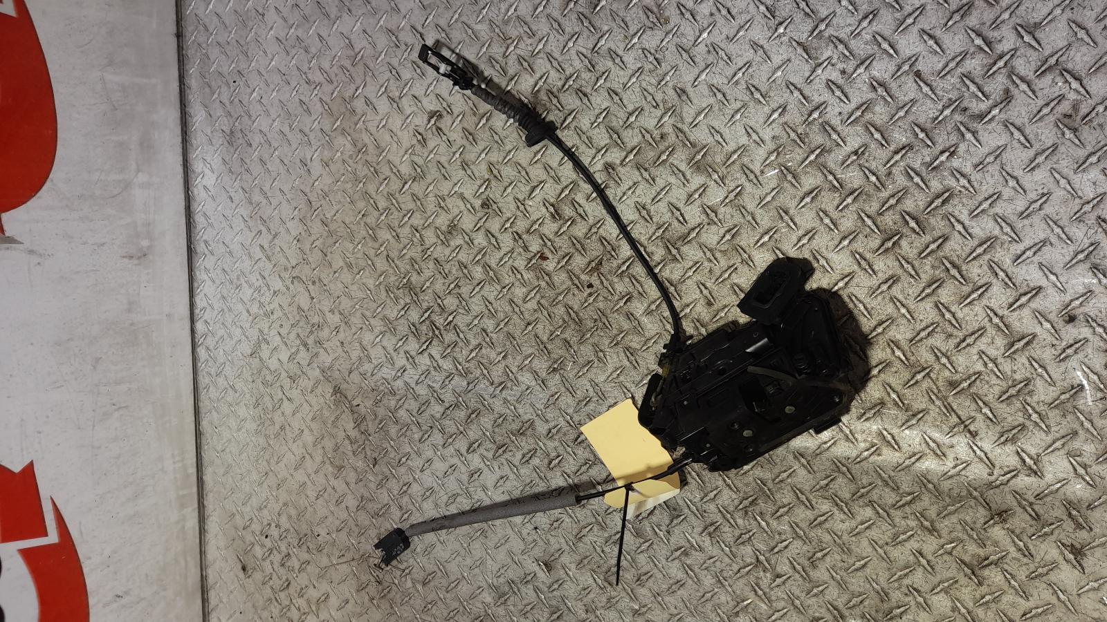 View Auto part Door/Boot/Gate Lock Volkswagen Golf 2017