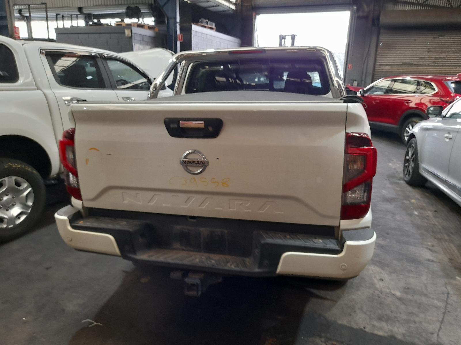 View Auto part Rear/Tailgate Glass Nissan Navara 2023