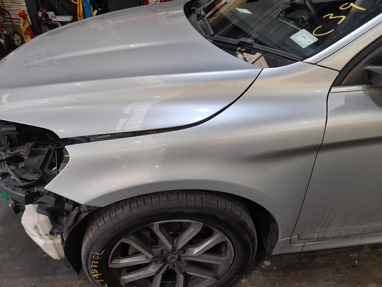 View Auto part Left Guard Volvo Xc60 2016