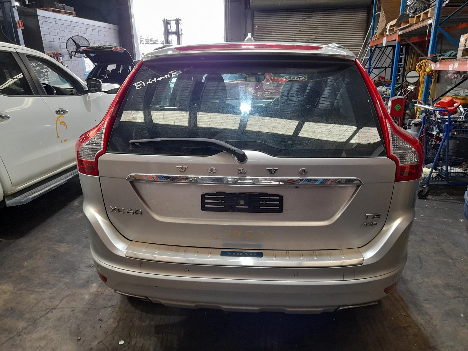 View Auto part Rear/Tailgate Glass Volvo Xc60 2016
