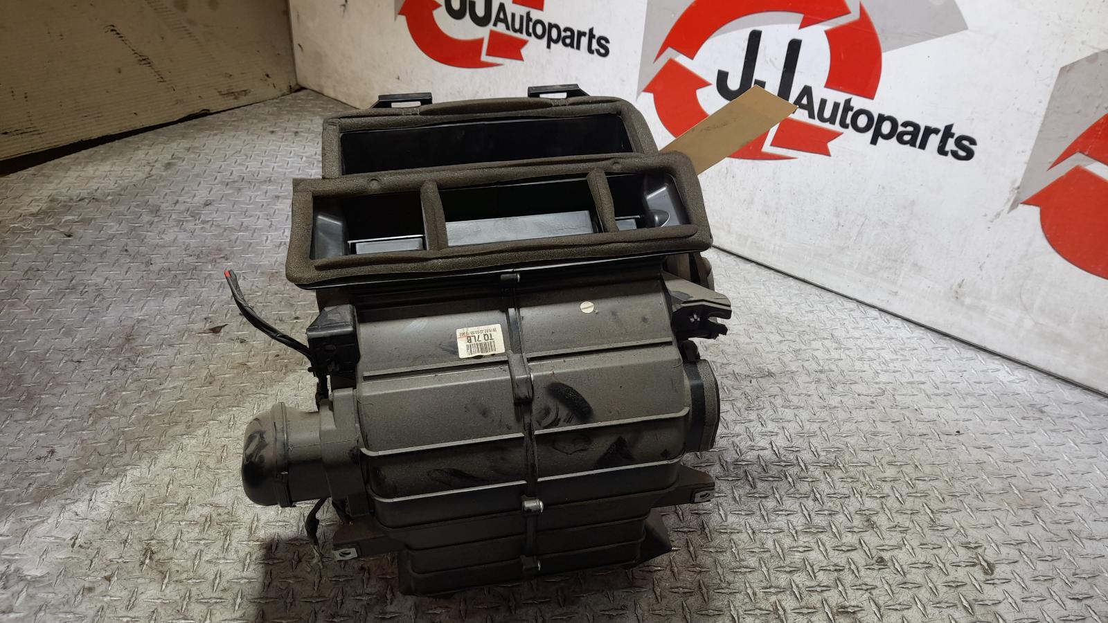 View Auto part Heater Core/Box Hyundai Iload/imax 2019
