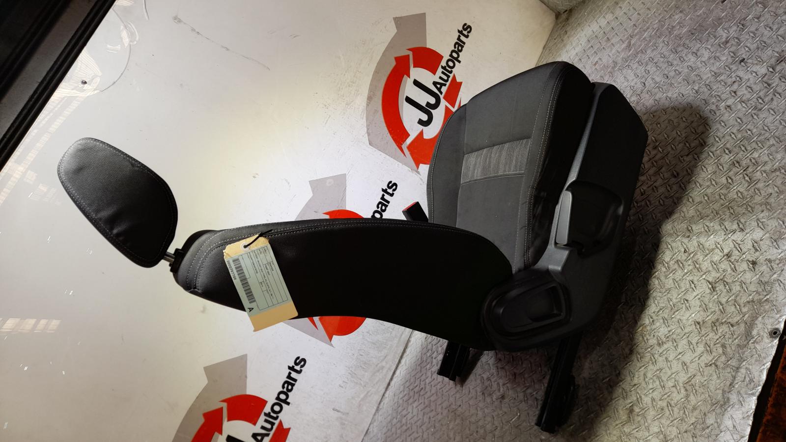 View Auto part Front Seat Ford Ranger 2014