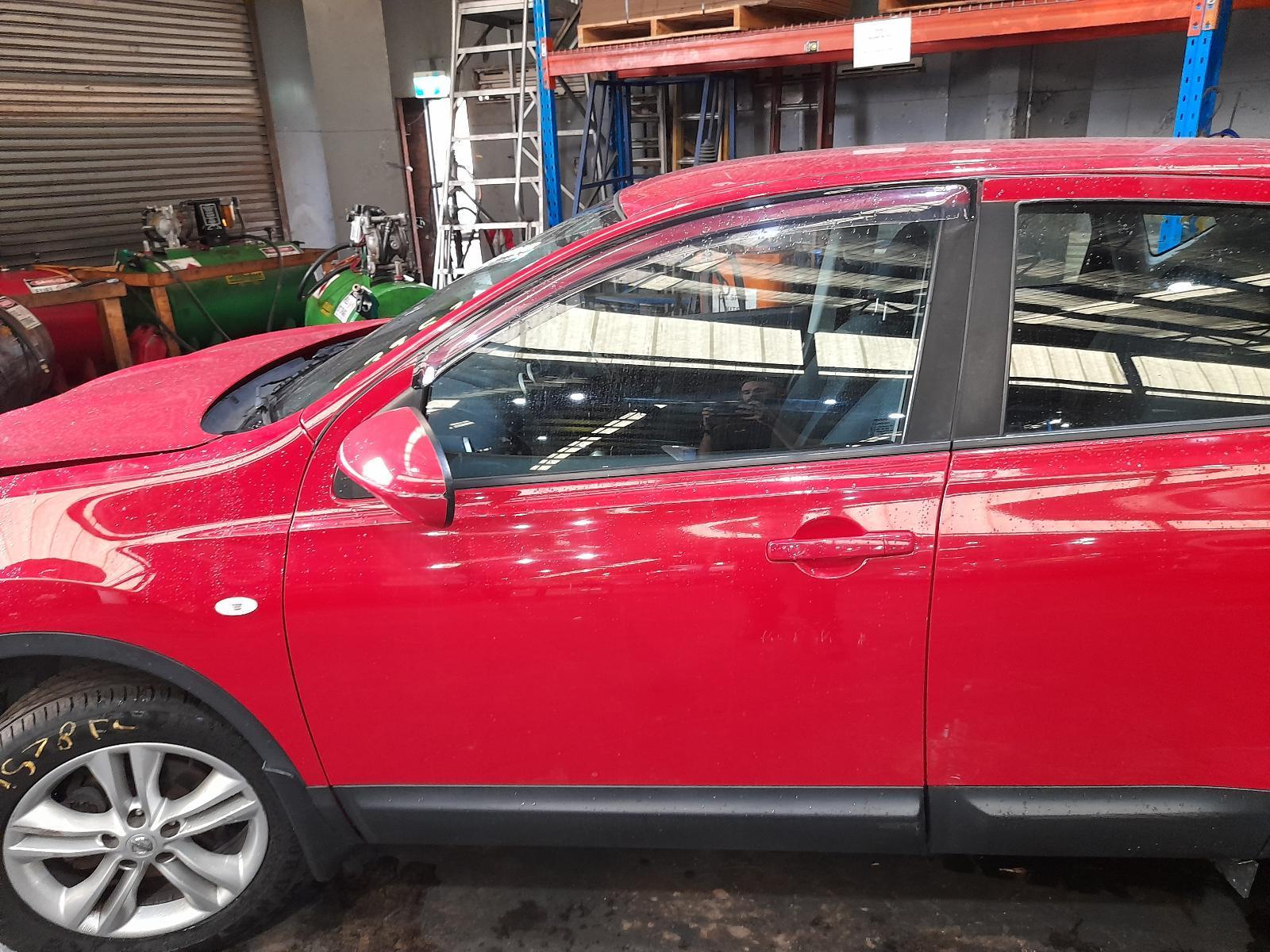 View Auto part Left Front Window Reg/Motor Nissan Dualis 2013