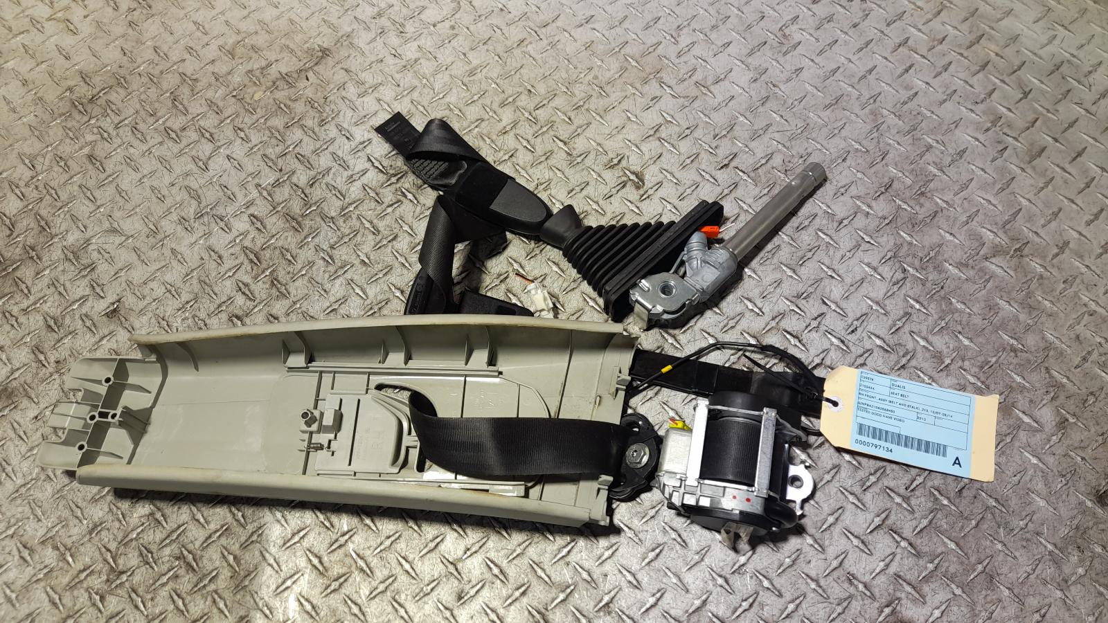 View Auto part Seatbelt/Stalk Nissan Dualis 2013