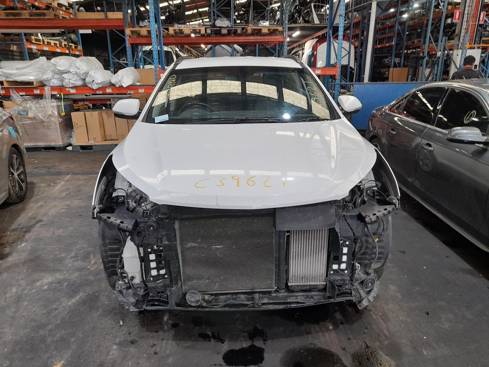 View Auto part Bonnet Hyundai Santa Fe 2015