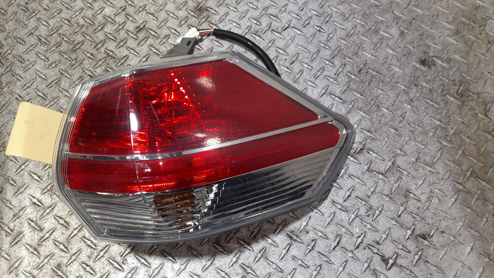 View Auto part Right Taillight Nissan Xtrail 2015