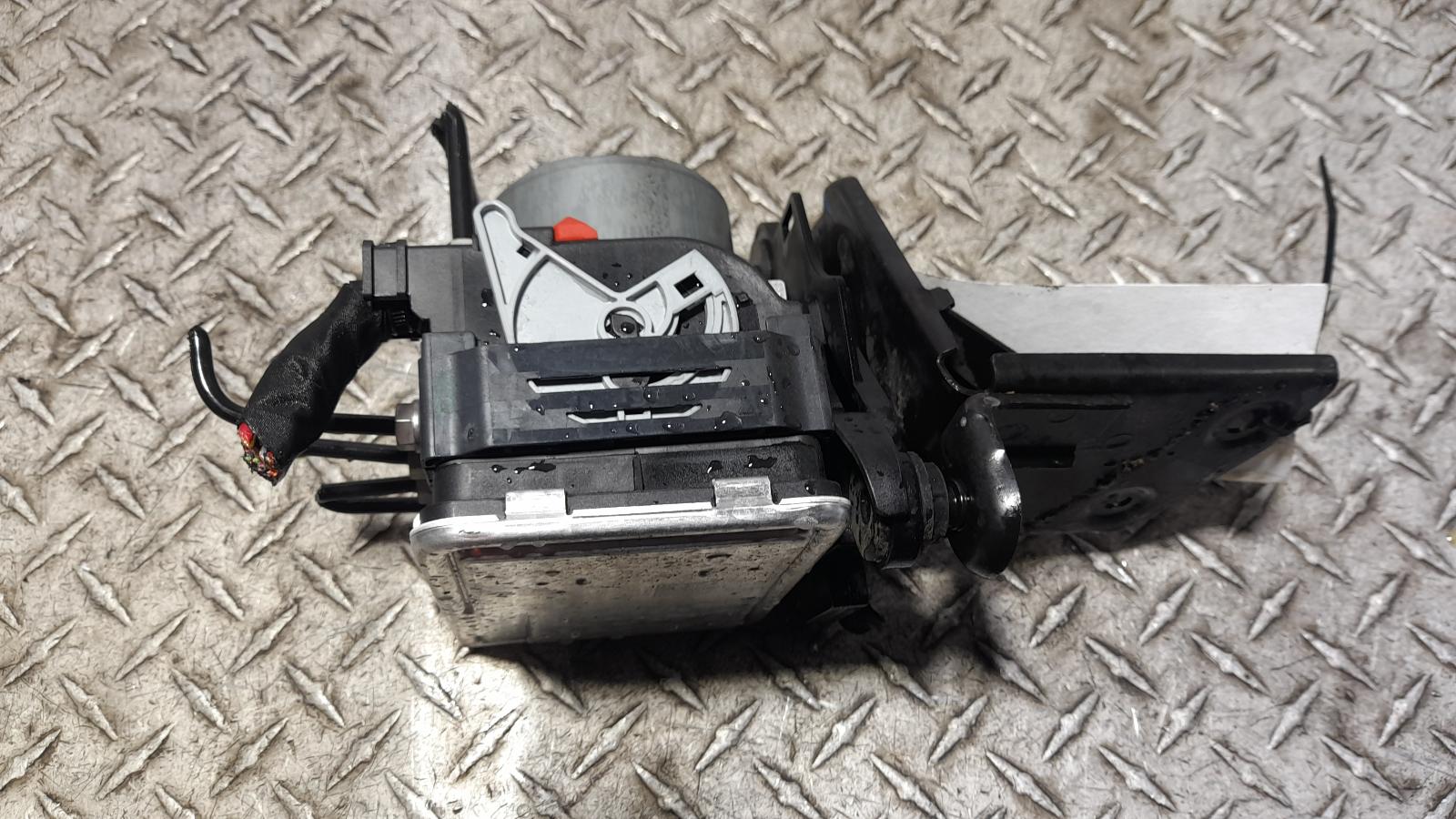 View Auto part Abs Pump/Modulator Volkswagen Tiguan 2019