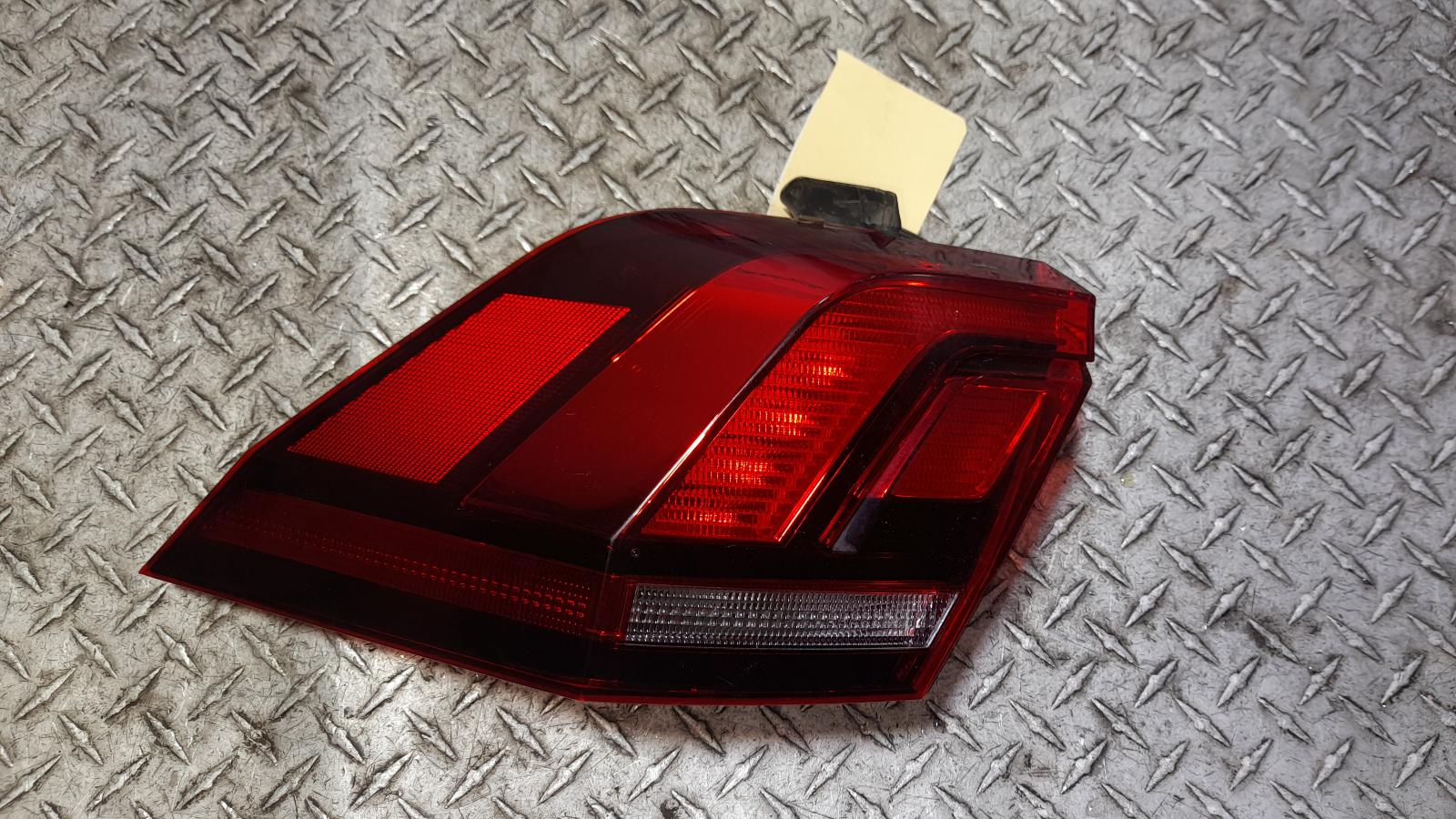 View Auto part Left Taillight Volkswagen Tiguan 2019