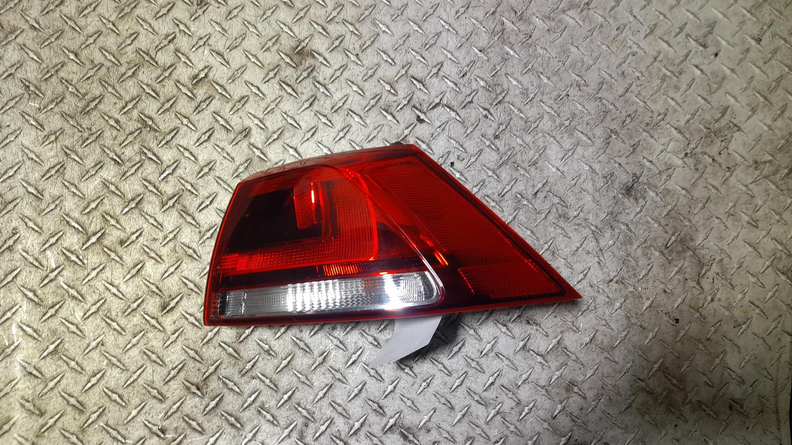 View Auto part Right Taillight Volkswagen Golf 2016