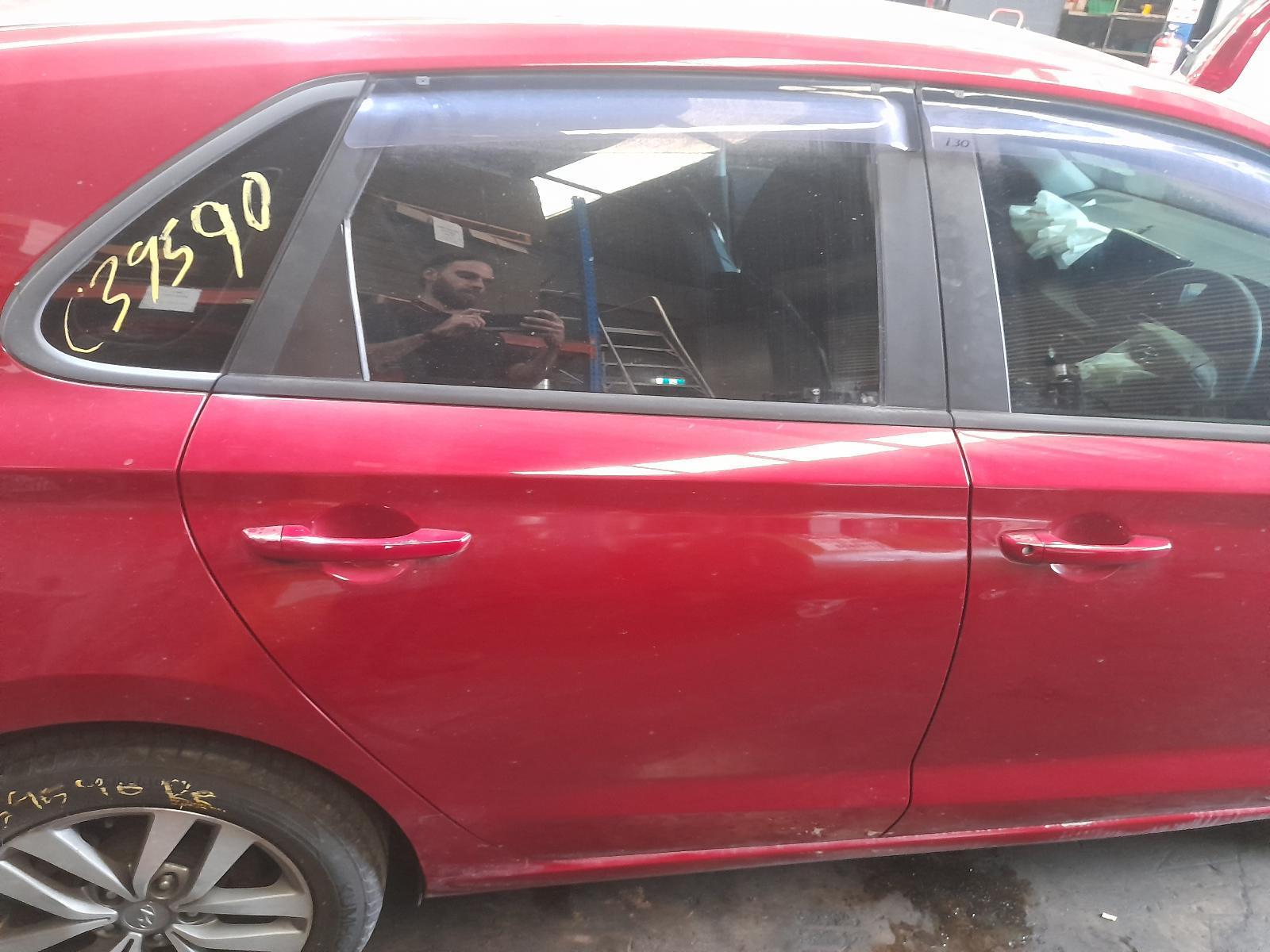 View Auto part Right Rear Side Glass Hyundai I30 2018