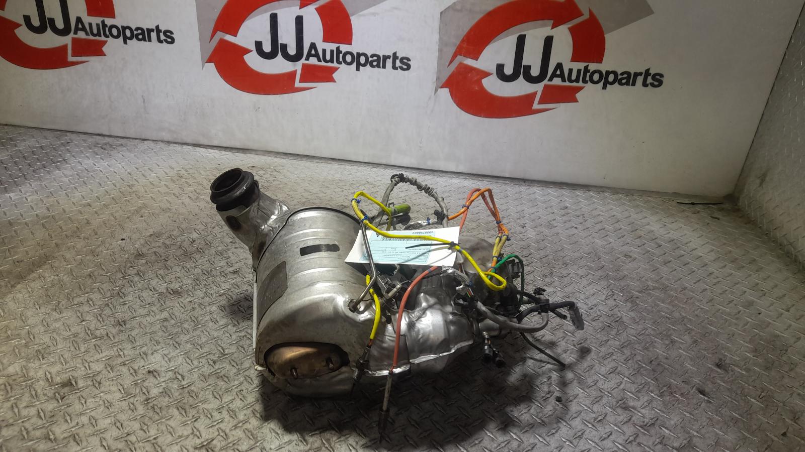 View Auto part Particulate Filter/Dpf Mitsubishi Express 2022