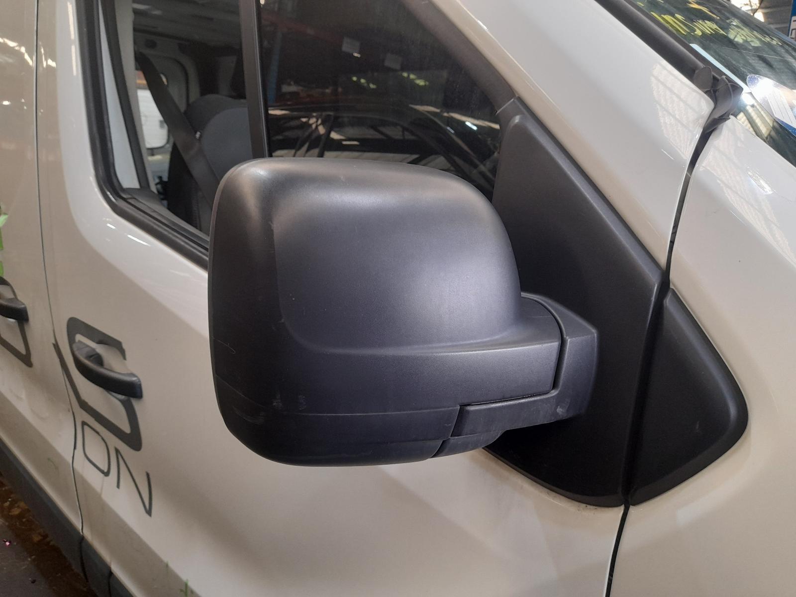 View Auto part Right Door Mirror Mitsubishi Express 2022