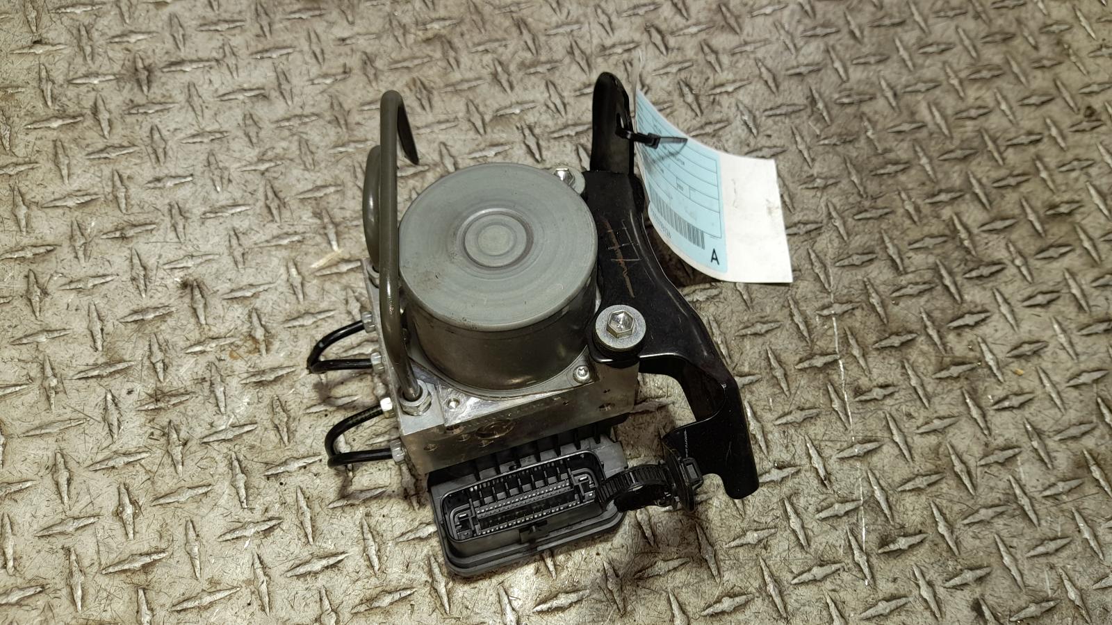 View Auto part Abs Pump/Modulator Toyota Hilux 2022