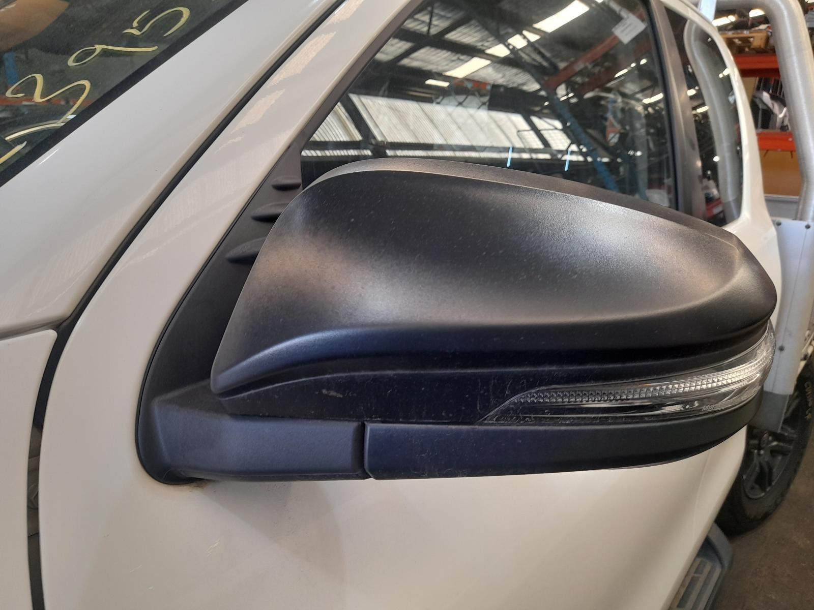 View Auto part Left Door Mirror Toyota Hilux 2022
