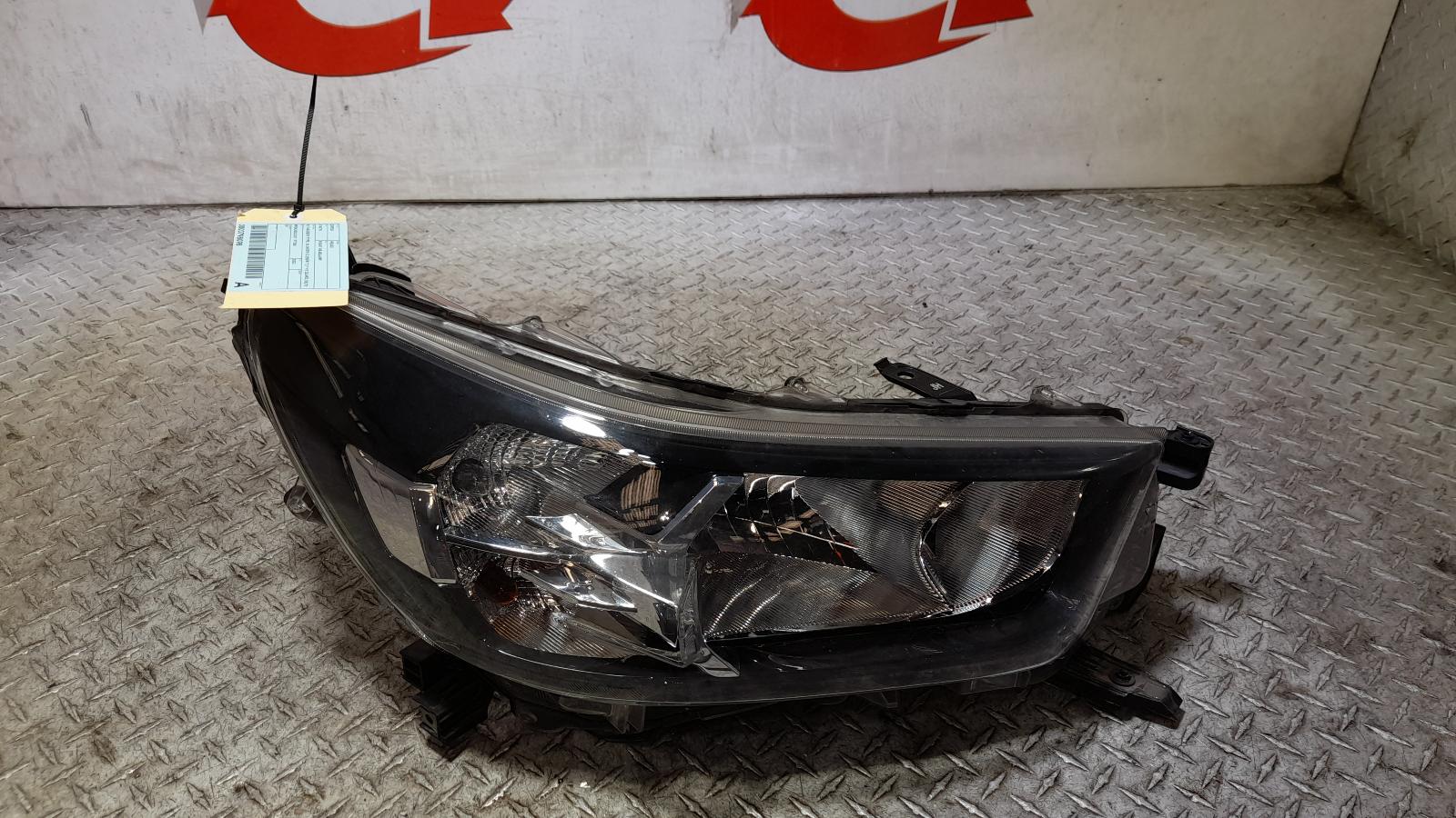 View Auto part Right Headlamp Toyota Hilux 2022