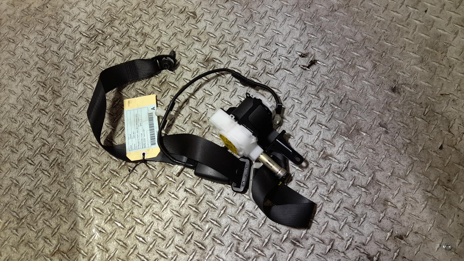 View Auto part Seatbelt/Stalk Toyota Hilux 2022