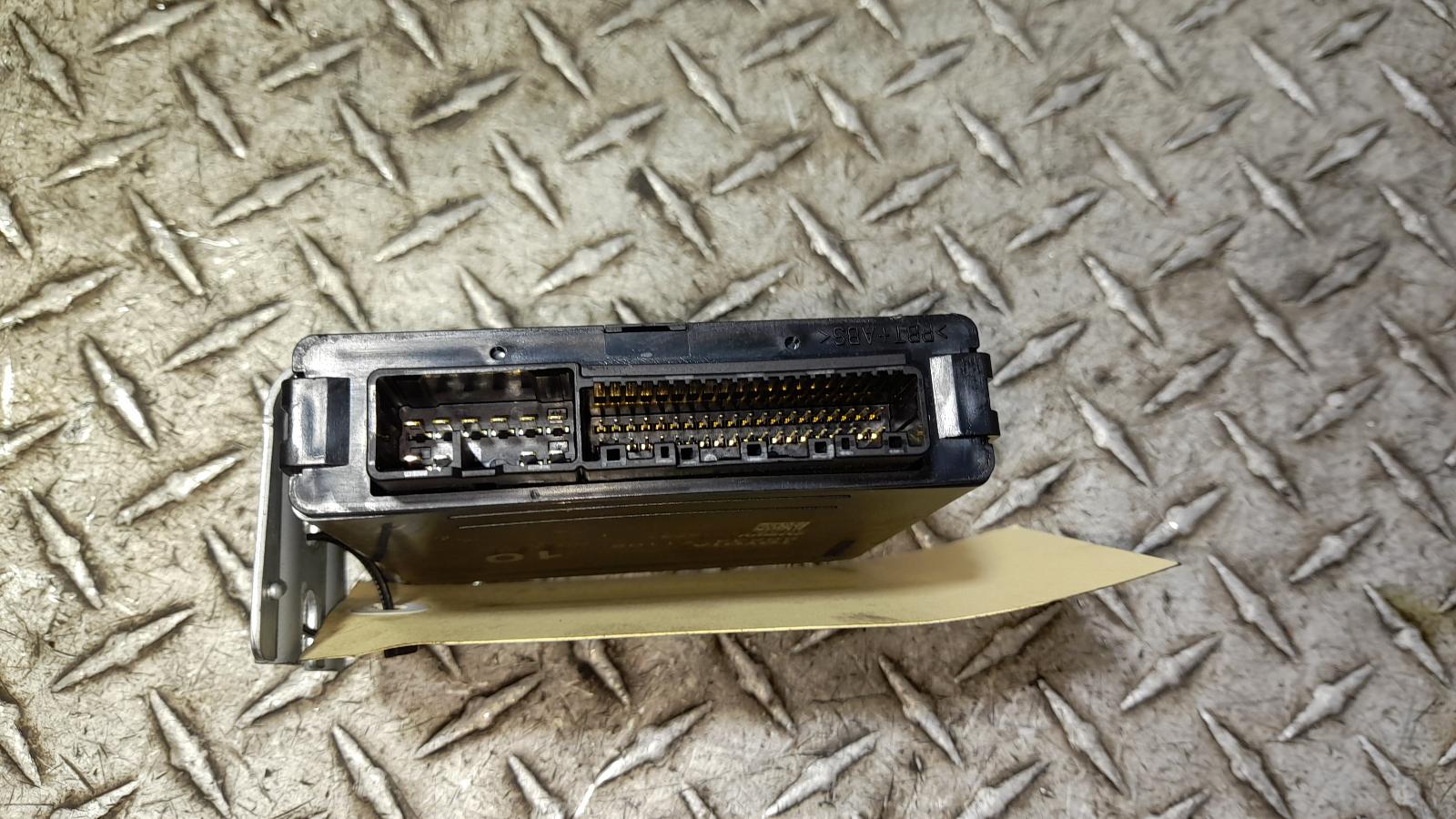 View Auto part Ecu Toyota Hilux 2022